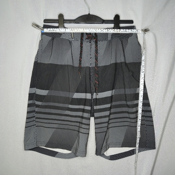 Spyder Mens Hydro Series Hybrid Swim Shorts Black Grey Size L - Picture 3 of 7